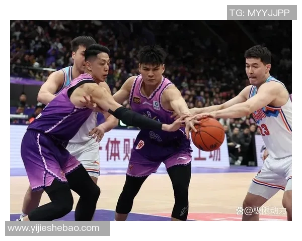 CBA精彩对决上海队迎战新疆队全场精彩瞬间回顾与分析 CBA精彩对决上海队迎战新疆队全场精彩瞬间回顾与分析